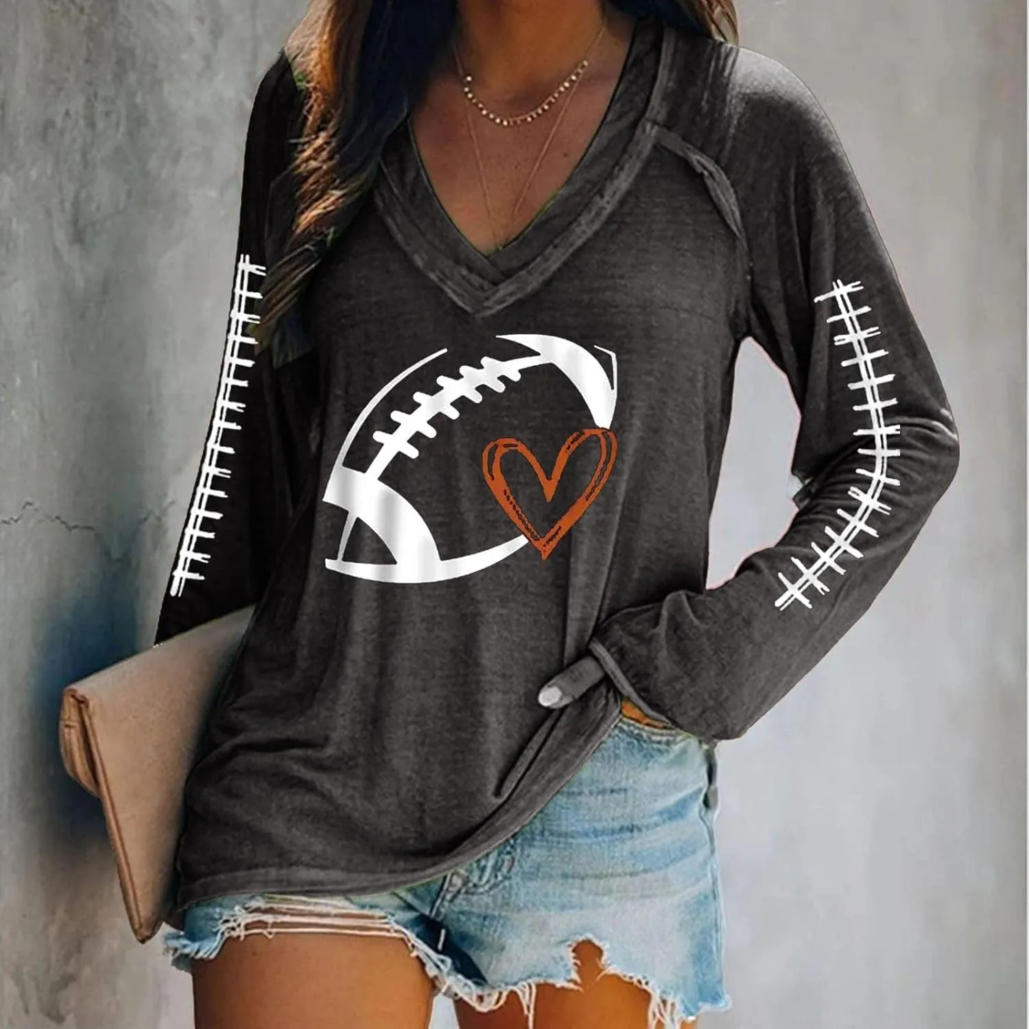 Mmoneyake Football Sweatshirts for Women Game Day Heart Football Graphic Hoodies Pullover Crew Neck Long Sleeve Mom Shirts