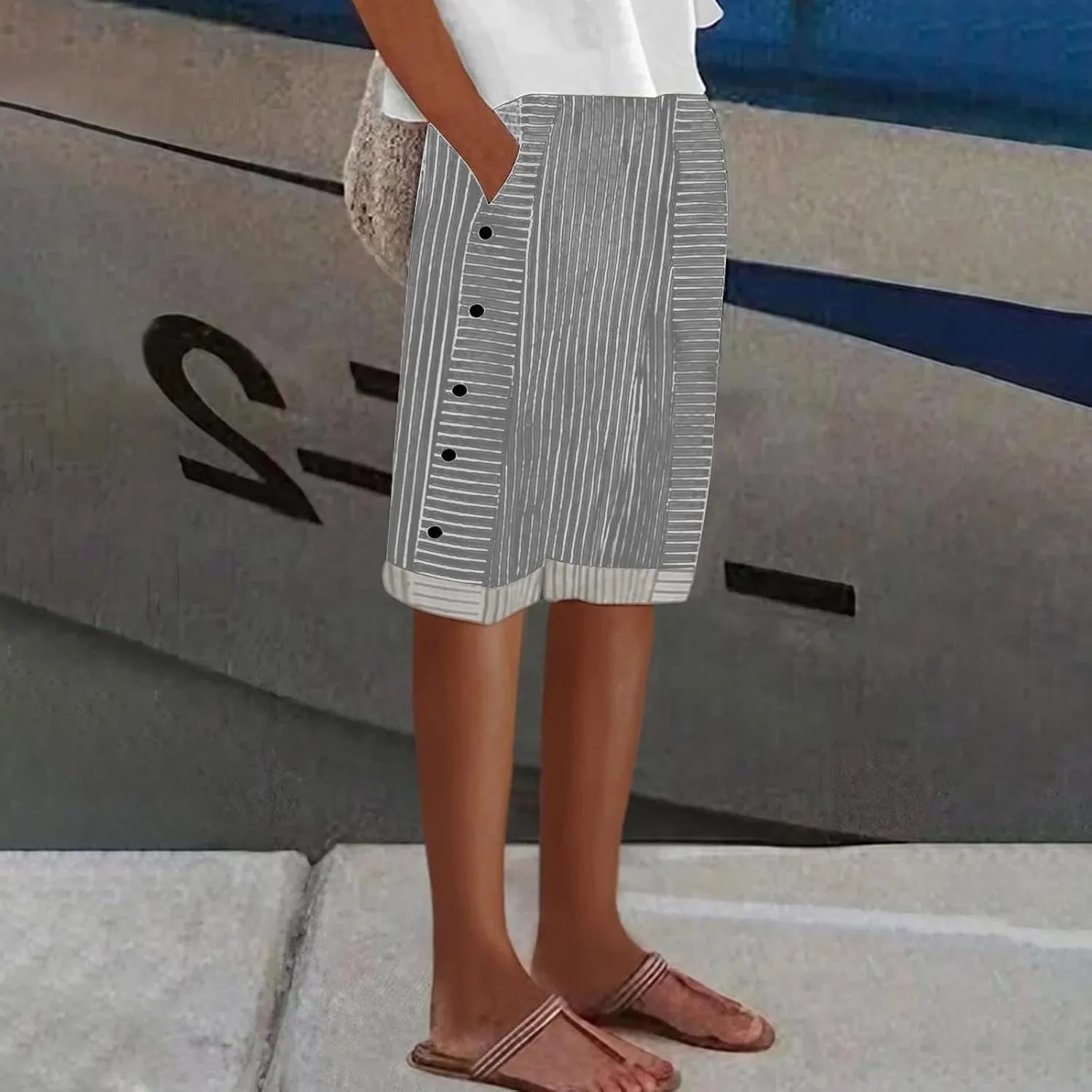 Women's Striped Linen Crop Pants Trendy Wide Leg Side Button Above Knee Fifth Trouser Summer Beach Flowy Casual Short